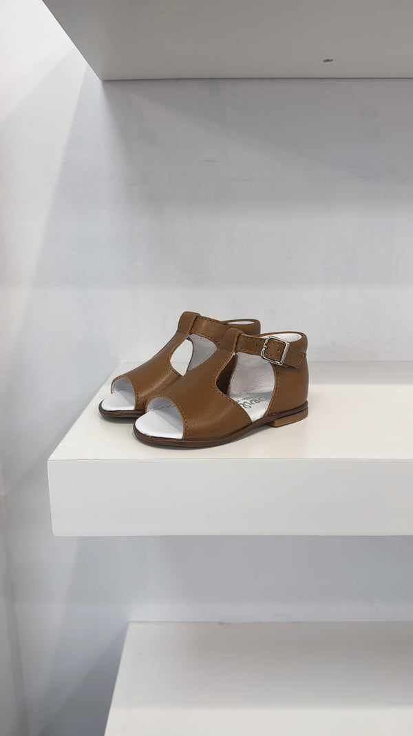 Beberlis Luggage Brown T-Strap Open Toe Sandal