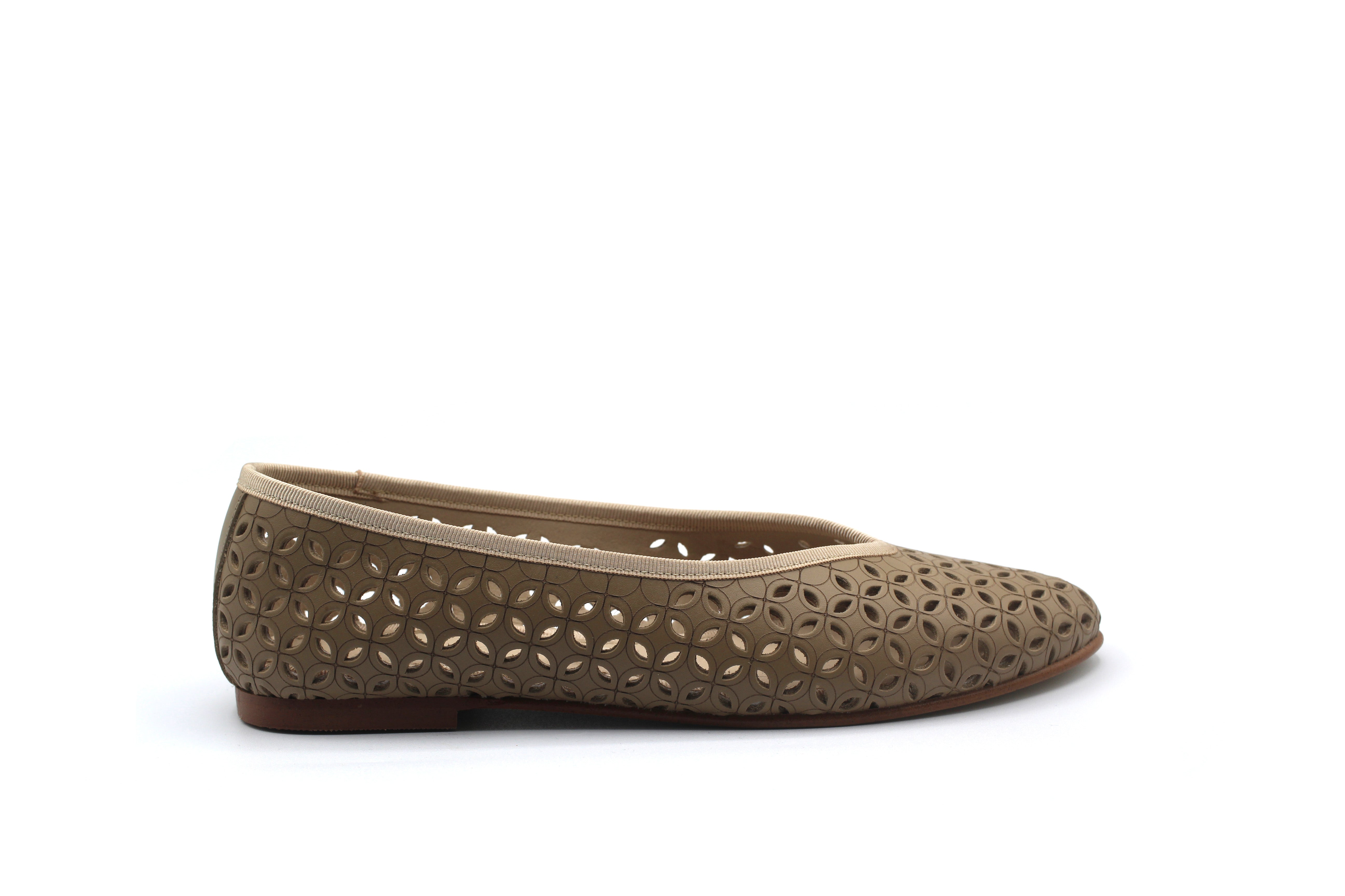 Valencia Taupe Cutout Pointed Flat