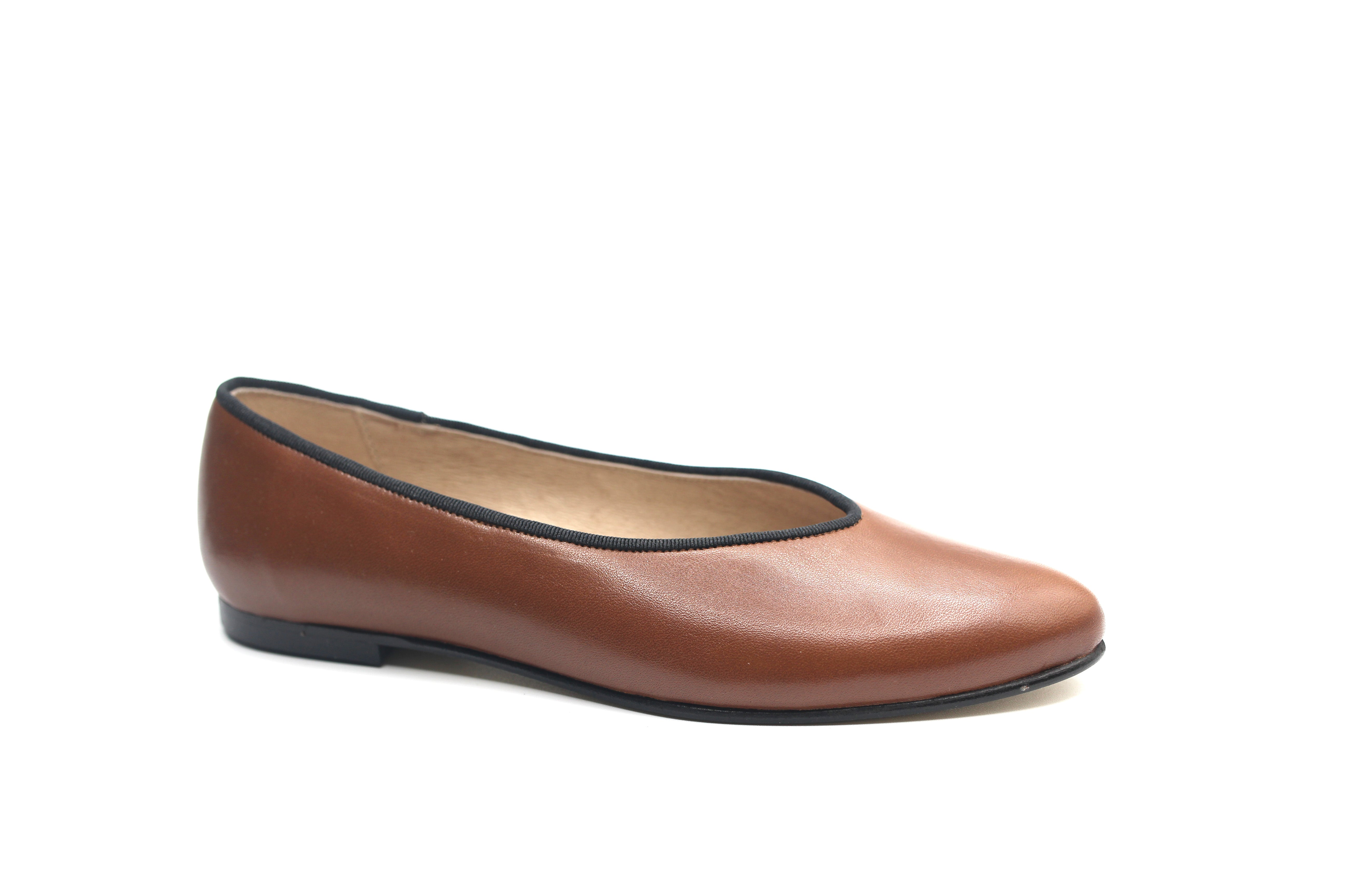 Valencia Brown Pointed Flat